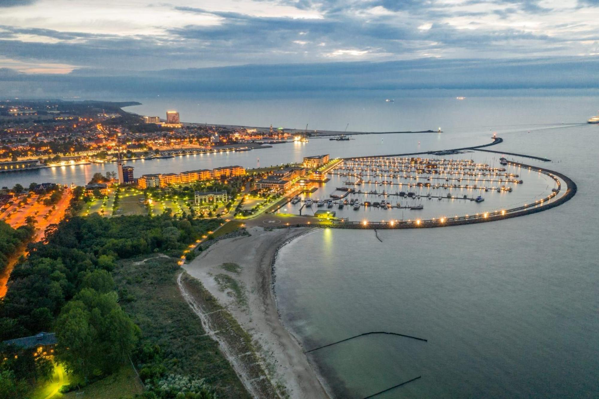 Villa Schmidt - Strandhaus Direkt Am Meer Mit Sauna, Sport Und Duenengarten II Rostock Exteriér fotografie